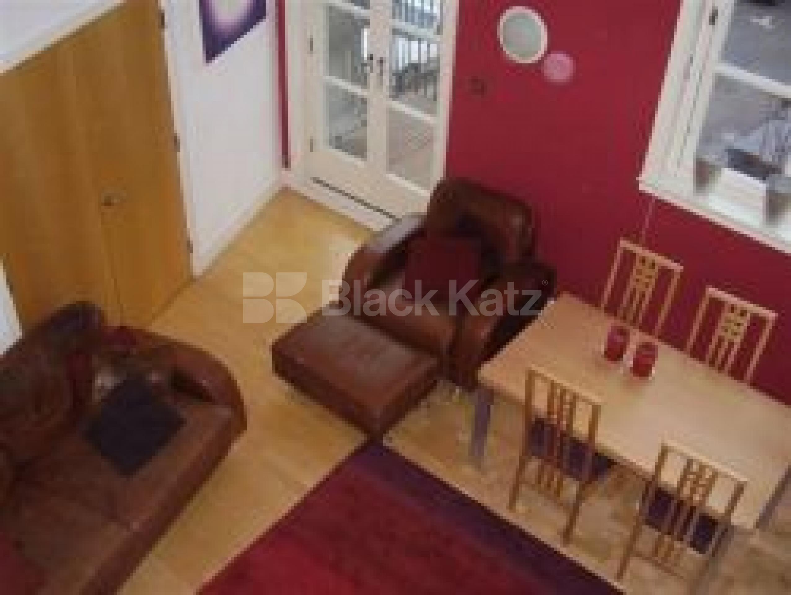 			2 Bedroom, 1 bath, 1 reception Flat			 York Way, ISLINGTON N1 N1